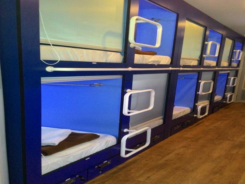 Qb Sleep Capsule Hotel Kuta  Bagian luar foto