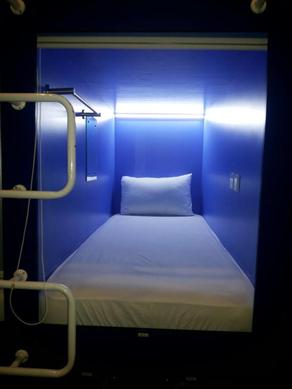 Qb Sleep Capsule Hotel Kuta  Bagian luar foto