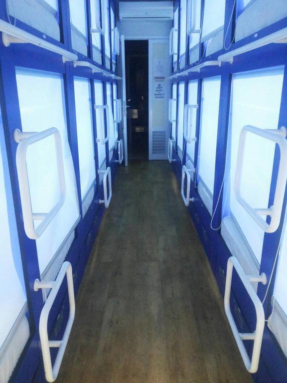 Qb Sleep Capsule Hotel Kuta  Bagian luar foto