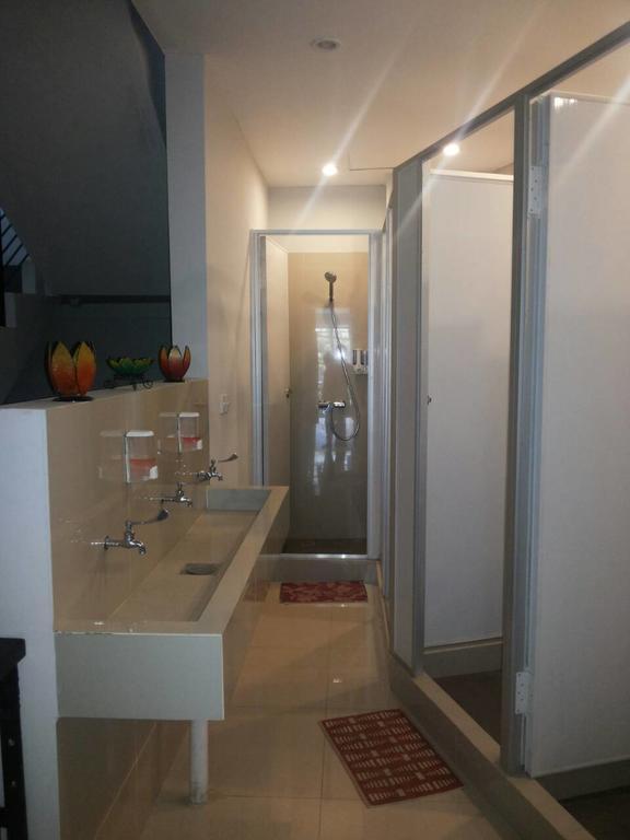 Qb Sleep Capsule Hotel Kuta  Bagian luar foto